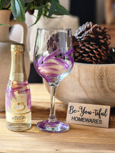 Load image into Gallery viewer, &quot;Moscato&quot; Painted Glass Gift Pack
