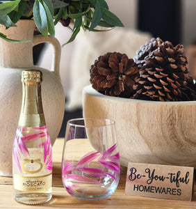 "Moscato" Painted Glass Gift Pack